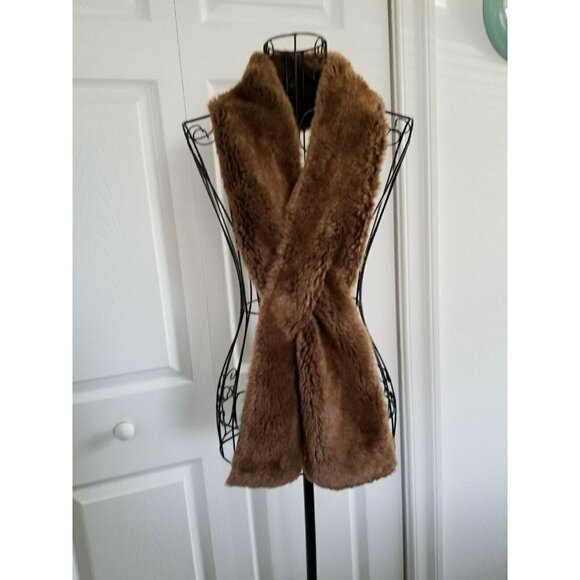 Style&Co Women's Classic Faux Fur Scarf, Stole, Wrap in Brown - Picture 1 of 2